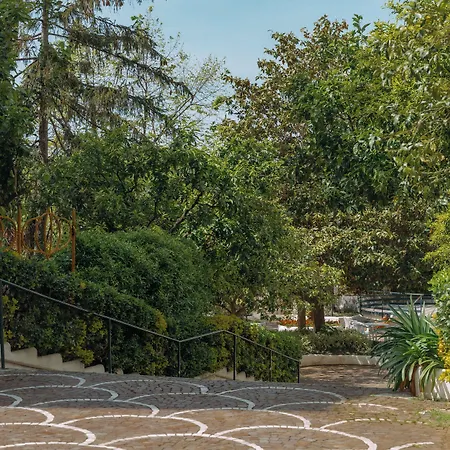 Mermaids' Dream Bed & Breakfast 4*