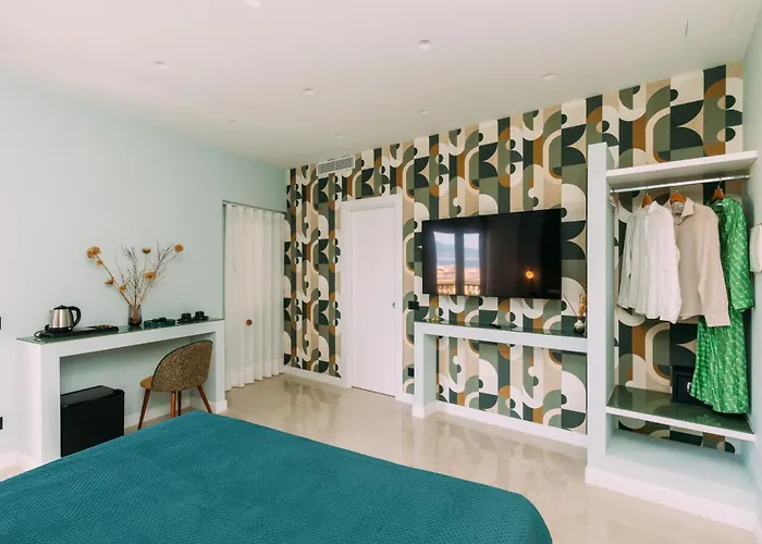 Mermaids' Dream Bed & Breakfast 4*